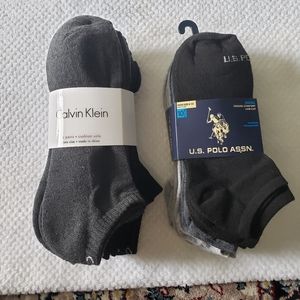 two socks Calvin klein and polo assn